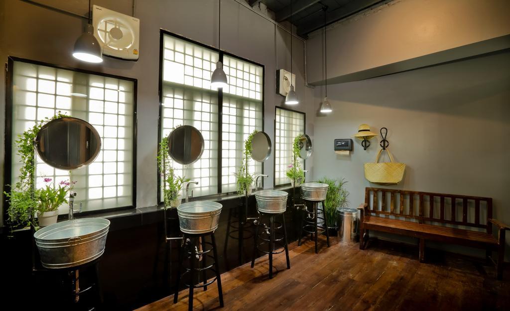 Bangkok Bed And Bike Hostel Exterior photo