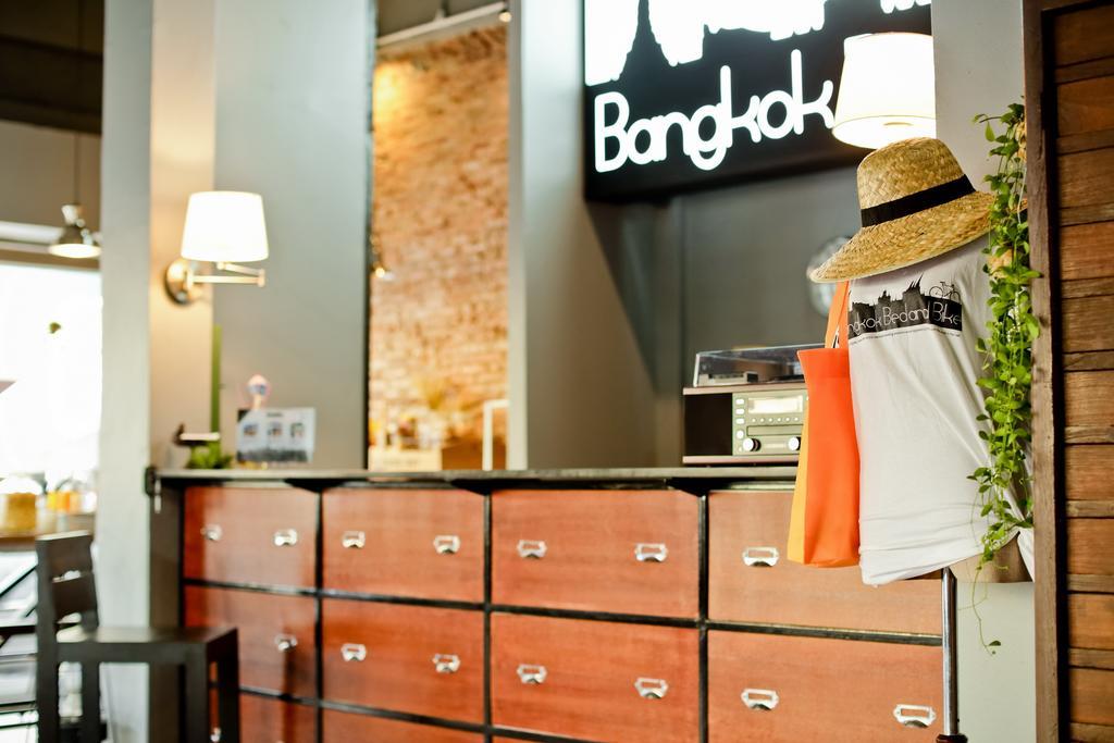 Bangkok Bed And Bike Hostel Exterior photo