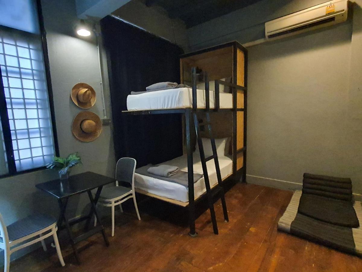 Bangkok Bed And Bike Hostel Exterior photo