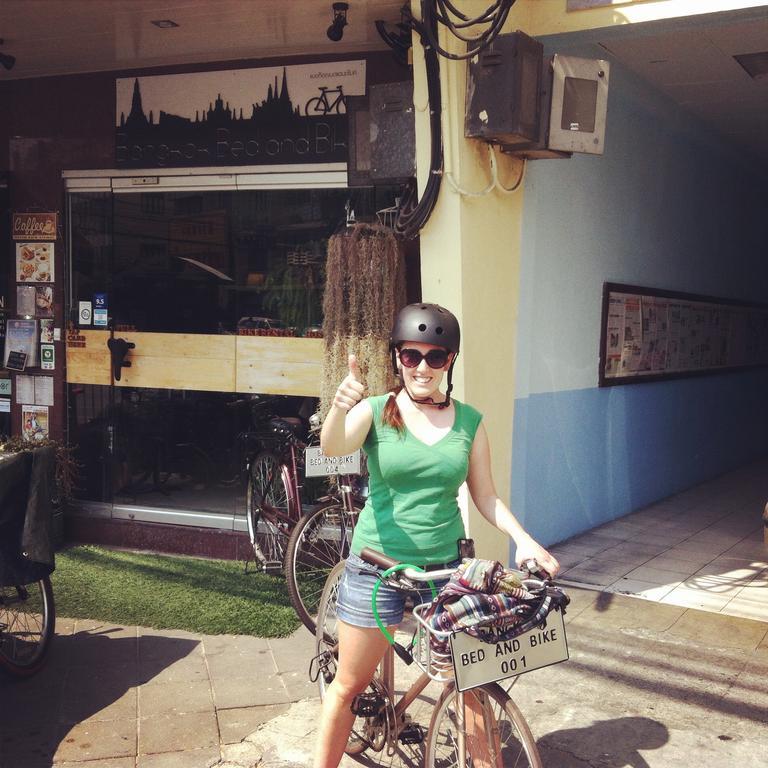 Bangkok Bed And Bike Hostel Exterior photo