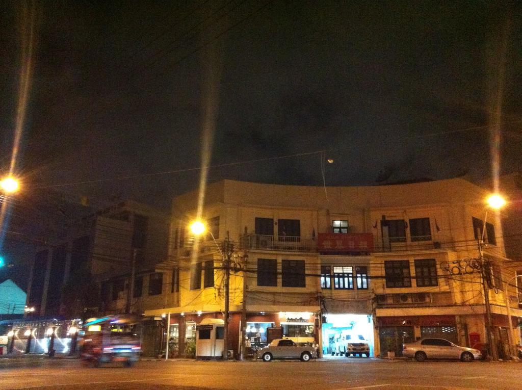 Bangkok Bed And Bike Hostel Exterior photo