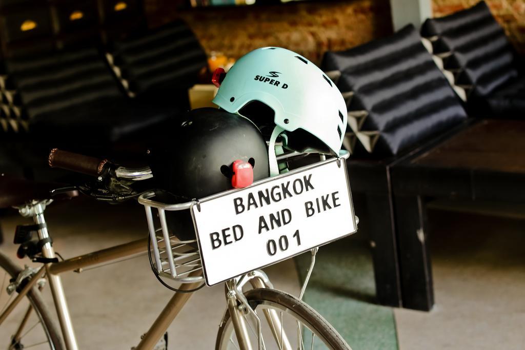 Bangkok Bed And Bike Hostel Exterior photo